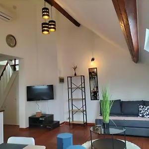 https://new-cozy-apartments-in-porte-de-hal.brusselshotelsbook.com